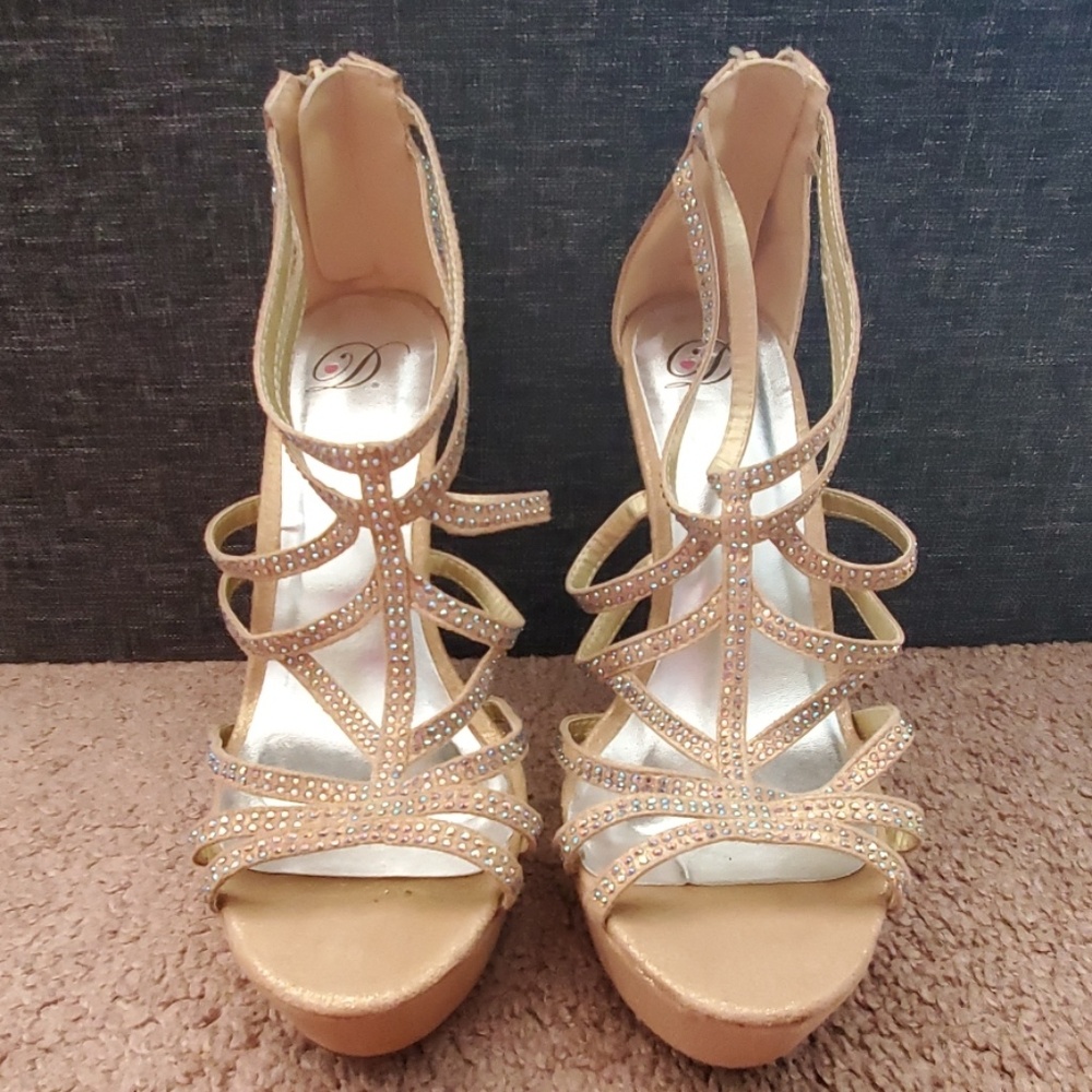 Delicious Brand Strappy Heels